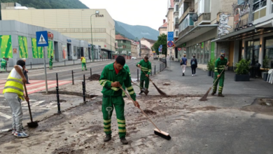 Brașovul, măturat de o ploaie torențială. Echipele de intervenție au acționat toată noaptea pentru înlăturarea efectelor potopului 8 La Brașov | MyTex.ro
