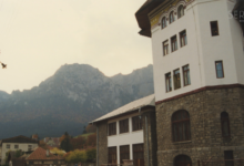O bijuterie a Văii Prahovei își caută un nou proprietar: Fostul Hotel Palace din Bușteni, scos la vânzare pentru 1,55 milioane de euro 5 Criză | MyTex.ro