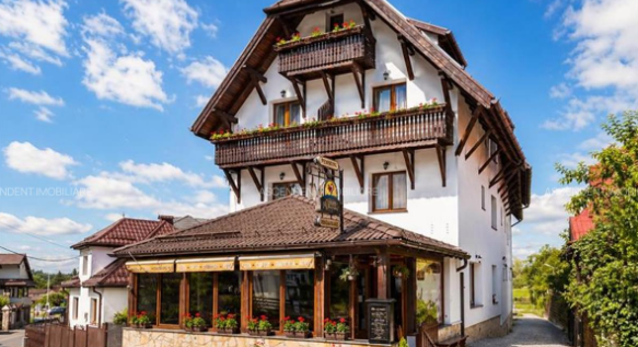 BUCĂȚICĂ DIN POVESTEA BRANULUI | Pensiune-restaurant la 300 m de Castel, scoasă la vânzare pentru 1,7 milioane €: Merită investiția în perioada actuală? 3 Bran | MyTex.ro