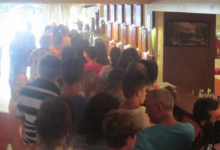 „Ne bagă mâna în pahare și vin gândaci de 3 cm!” Reacții aprinse după ce o româncă a plătit 700 de euro pentru un all-inclusive eșuat în Bulgaria / „Plătești puțin, primești puțin” 5 Cum să călătorești fără să îți golești portofelul | MyTex.ro