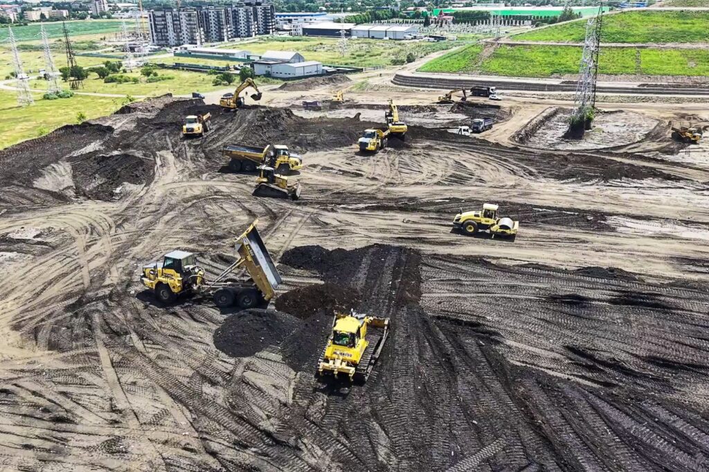 Au început lucrările de închidere a rampei de deșeuri industriale din Timiș-Triaj. Zona va fi transformată într-un spațiu verde 13 Au început lucrările | MyTex.ro