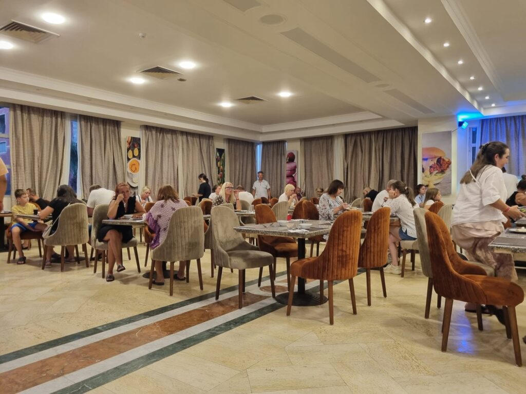 A meritat să meargă la 3 stele în Egipt? Experiența unui turist român care a dărâmat un mit din Hurghada 10 Egipt | MyTex.ro