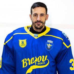 Patrik Polc, sfârşitul unei cariere, nașterea unei legende. Corona Braşov retrage tricoul cu numărul 33 9 Patrik Polc | MyTex.ro
