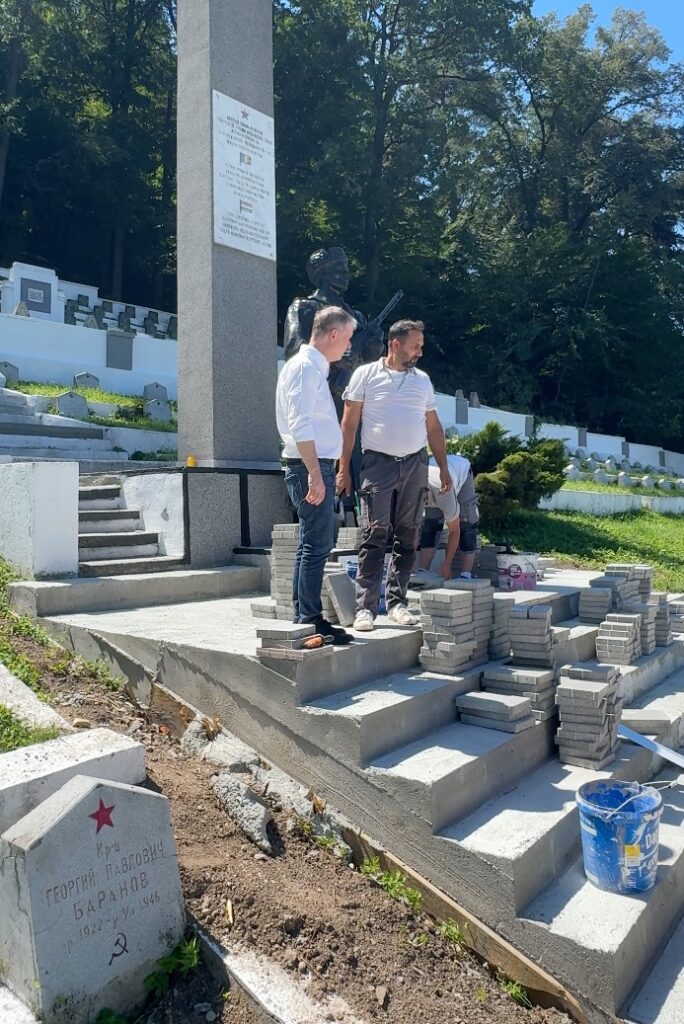 Cimitirul Șprenghi | MyTex.ro
