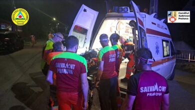 Alpinist găsit rănit după ce a căzut dintr-un perete de stâncă, în zona Poiana Țapului 5 | MyTex.ro