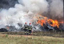 Incendiul la un centru de deșeuri din Covasna, lichidat după trei zile de intervenție. Au ajutat și pompieri din Brașov 3 | MyTex.ro