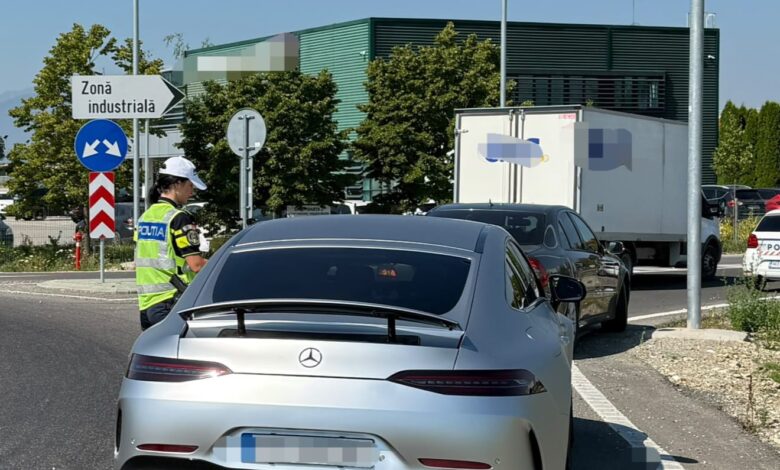 BRAȘOV. Aproape 100 de șoferi, prinși în neregulă în timpul unei acțiuni „BLITZ” pentru combaterea vitezei excesive 3 Brașov | MyTex.ro