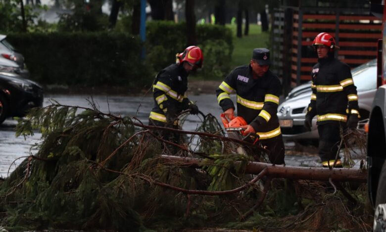Bilanțul pompierilor brașoveni în weekend: 4 incendii și 146 de intervenții SMURD 3 Brașoveni | MyTex.ro