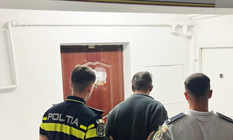 Bărbat reținut după ce ar fi urinat pe un perete și ar fi agresat un cadru medical într-un spital din Brașov 3 Reținut | MyTex.ro