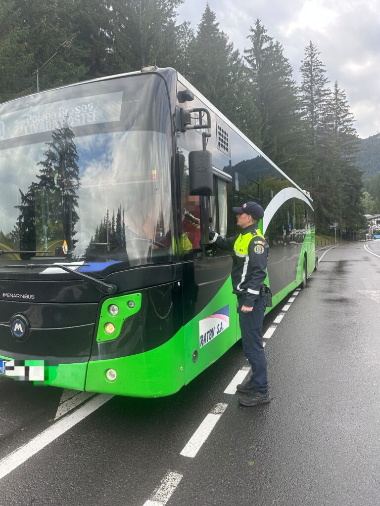 Transportatorii din Brașov sfidează legea: 11 permise reținute după controale