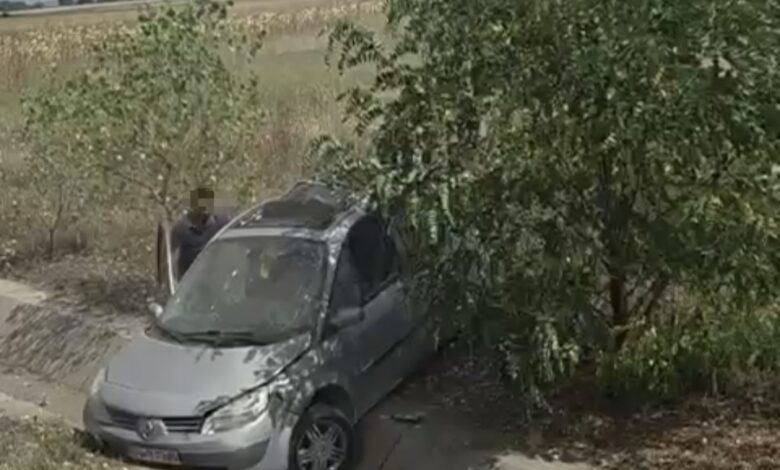 Autoturism ajuns în șanț, pe Centura municipiului Brașov 3 autoturism | MyTex.ro