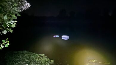 Autoturism căzut în râul Olt, în zona Barajului Scoreiu 1 Autoturism | MyTex.ro