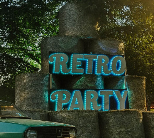 Retro Summer Party revine în județul Brașov. Petrecere în aer liber, la poalele Munților Făgăraș 3 Retro | MyTex.ro