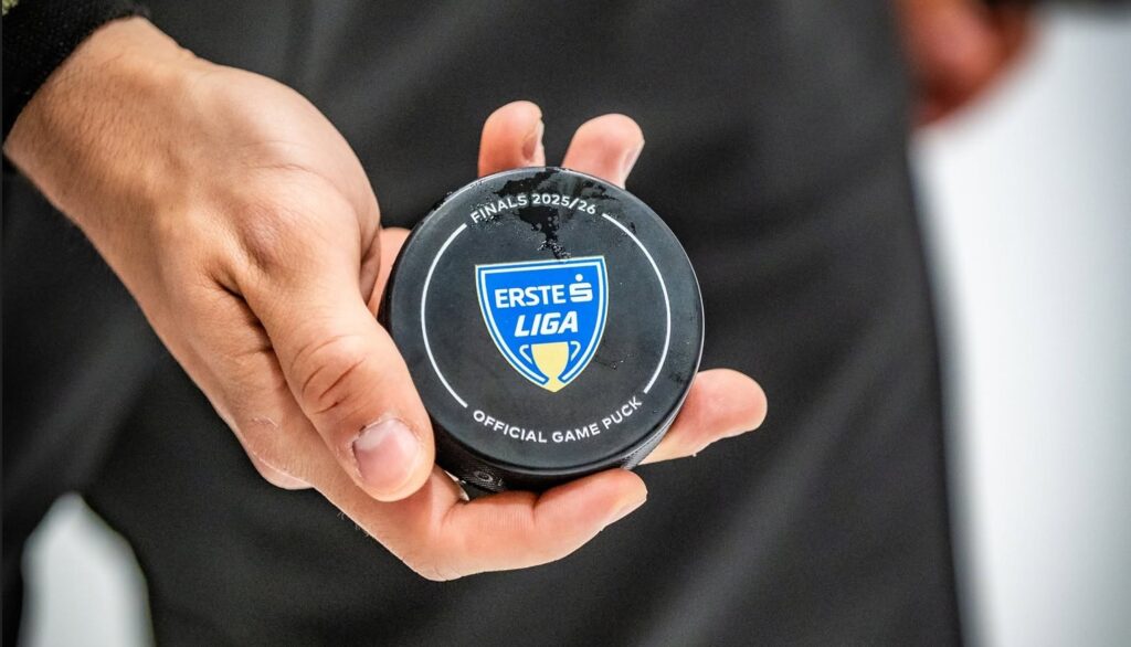 Corona Braşov începe la Patinoarul Olimpic noul sezon din Erste Liga la hochei. Programul complet al „lupilor” 7 Corona Braşov | MyTex.ro