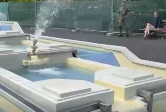 Spectacol de apă și lumini în Parcul Trandafirilor din Brașov: Fântâna arteziană a fost complet modernizată și va fi inaugurată joi 3 Braşov | MyTex.ro