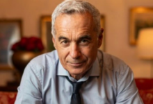 Călin Georgescu numără leii suverani după baia de mulţime de la Lunca Câlnicului 3 | MyTex.ro