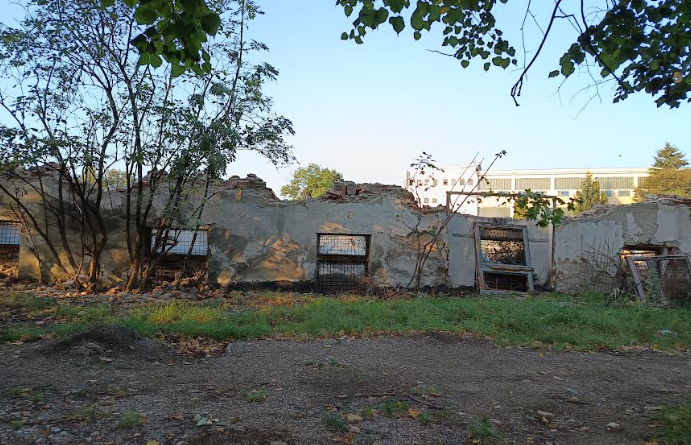 Adio, platforme industriale - bun venit, blocuri la Brașov! Cum se schimbă la față strada Avram Iancu după demolarea fabricilor Tino și Tricotaje 11 Brașov | MyTex.ro