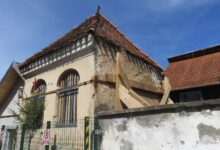 Revitalizarea Brașovului: Peste 17 milioane de lei pentru restaurarea troițelor din Șchei și un nou centru sportiv în Valea Cetății 3 | MyTex.ro
