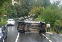 BRAȘOV | Autoturism răsturnat pe Drumul Poienii! 10 Cuplu | MyTex.ro