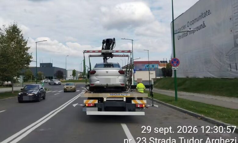 BRAȘOV | Mașinile parcate neregulamentar pe Tudor Arghezi, ridicate de astăzi. Poliția Locală a dat 80 de somații 3 brașov | MyTex.ro