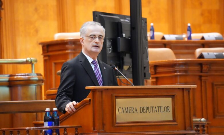 Miza portofoliilor în Guvernul Siegfried Mureșan: Bătălie pe funcții între PNL, USR și UDMR, în ciuda șanselor minime de învestire. Un brașovean, vizat pentru Justiție 3 Mureșan | MyTex.ro