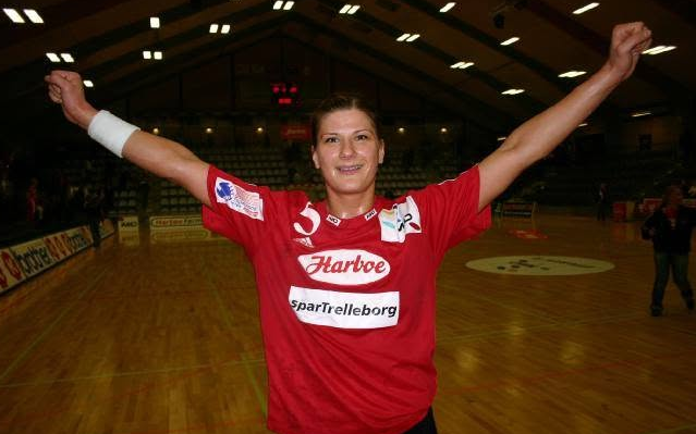 Carmen Amariei, extrem de aproape să preia banca tehnică de la Corona Brașov! Suport total din partea Marianei Tîrcă 3 Brașov | MyTex.ro