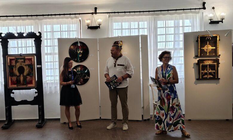Un ambasador al culturii brașovene la Balcic: Artistul Ovidiu Cărpușor expune „ARCHETYPA FIDEI” la Castelul Reginei Maria 3 Balcic | MyTex.ro