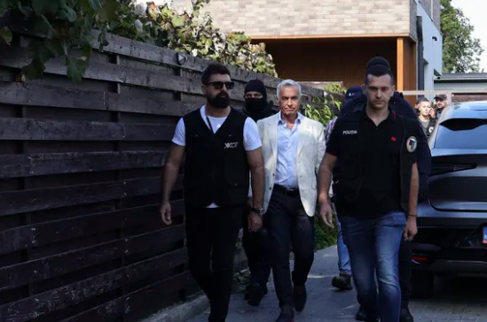 Călin Georgescu, reținut de DIICOT: Dosarul de înșelăciune de 1,1 milioane de euro și falsa legitimație a Ordinului de Malta 5 Georgescu | MyTex.ro