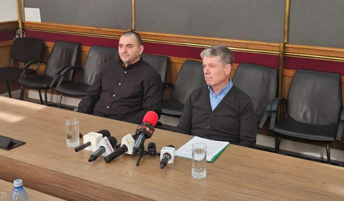 Cutremur la Corona Brașov. George Scripcaru: „La handbal am o dezamăgire cruntă” 7 Cutremur | MyTex.ro