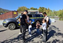 Ziua Mondială a Animalelor, la Zoo Brașov. Polițiștii le-au vorbit copiilor despre responsabilitatea față de prietenii necuvântători 8 | MyTex.ro