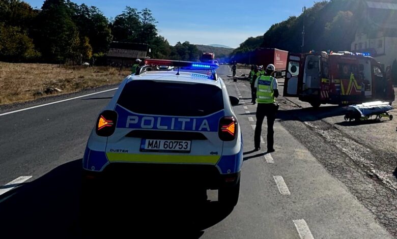 BRAȘOV | Accident pe DN 1, între Perșani și Vlădeni. Impact între un autoturism și un TIR 3 Accident | MyTex.ro