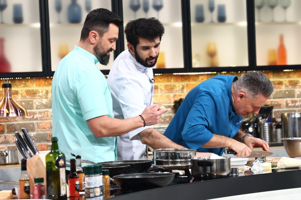 Începe Chefi la cuţite, sezonul 18. Când este premiera show-ului de la Antena 1 7 Începe Chefi la cuţite | MyTex.ro