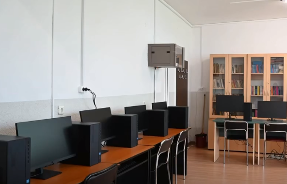 Educație incluzivă și digitalizare în județul Brașov: Investiții de peste 7,4 milioane de lei finalizate prin PNRR 3 Braşov | MyTex.ro