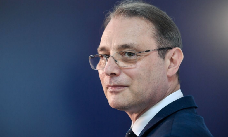 PSD intră la guvernare în Cabinetul Luca Niculescu pentru a evita „falimentul național”. Lista miniștrilor și condițiile puse de social-democrați 3 PSD | MyTex.ro